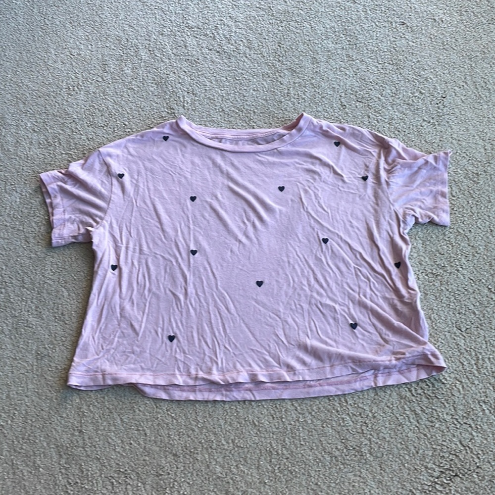 💜5 for $25 Pink Victoria Secret pink heart cropped tee